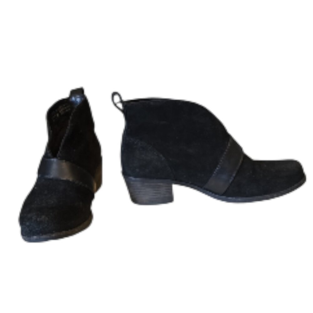 Size 7 Ugg "Wright" Suede Belted Split Shaft Boot… - image 1